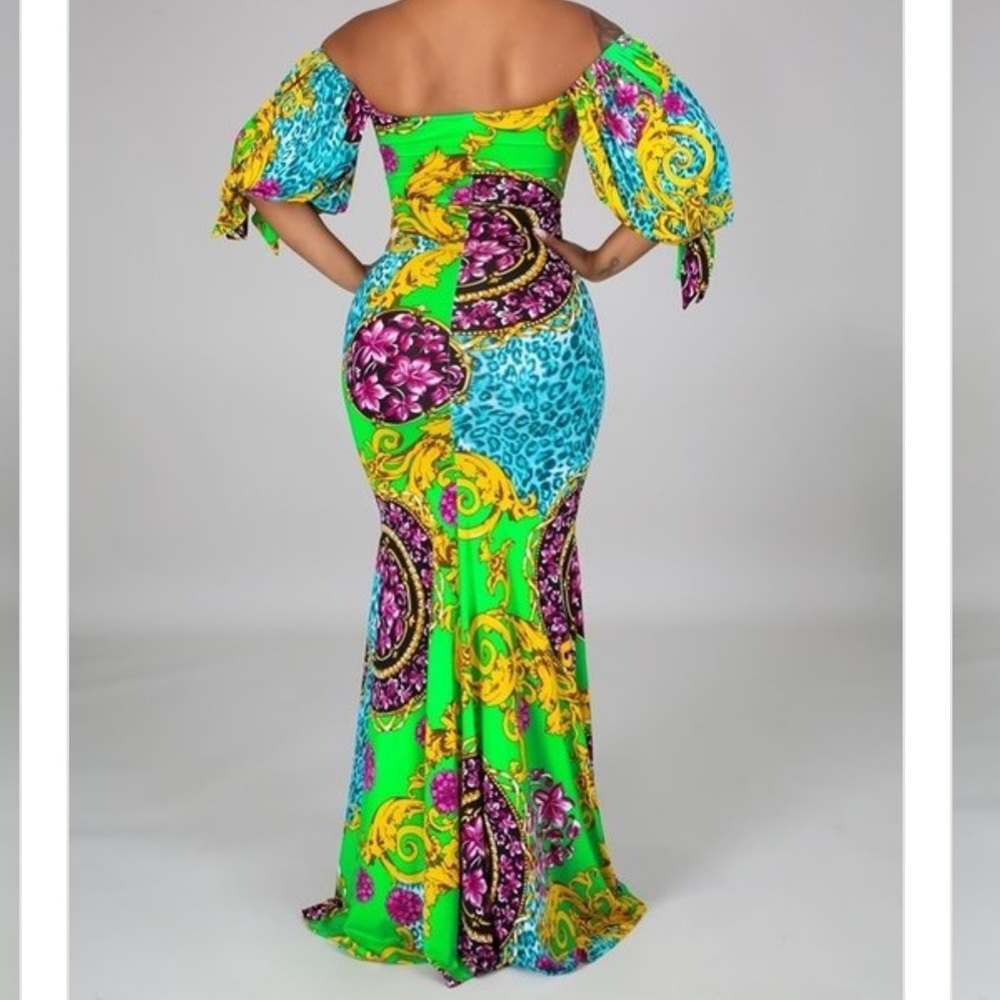 Dress - Picture 3 of 3